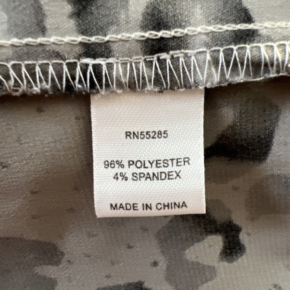 Express Shirt Womens Small White Gray Leopard Print Satin Office Career Party - Picture 8 of 9